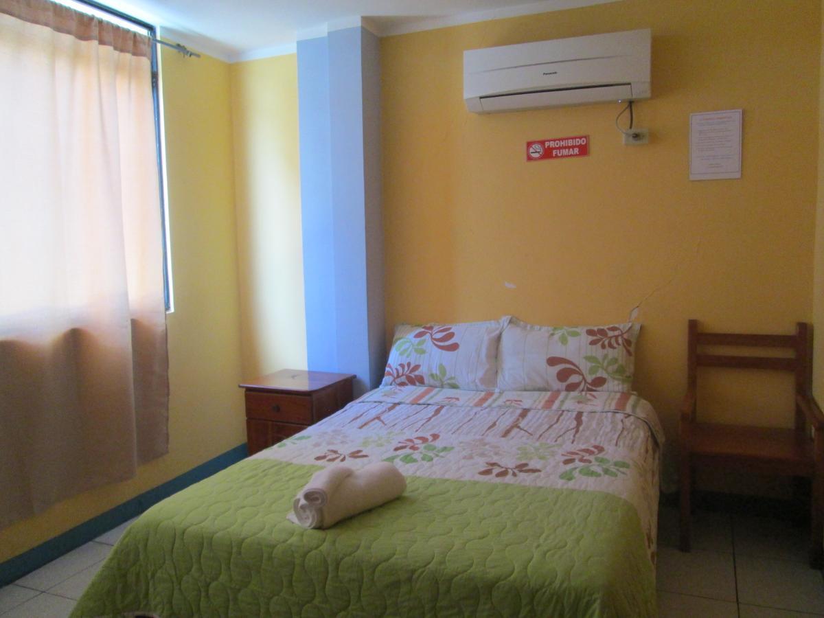 Hostal Leon Dormido Пуерто Бакерисо Морено Екстериор снимка