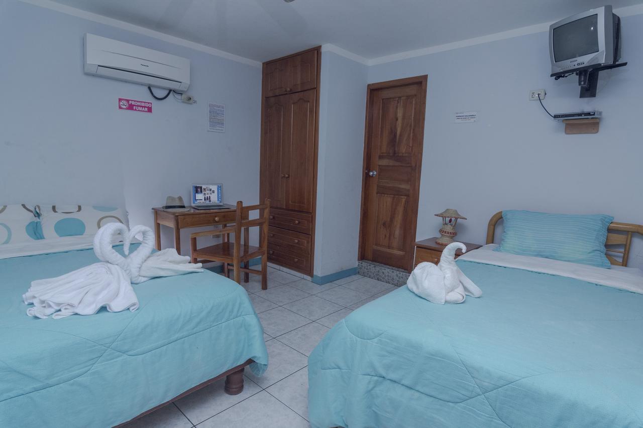 Hostal Leon Dormido Пуерто Бакерисо Морено Екстериор снимка